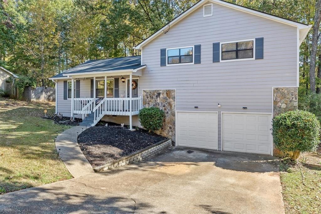 4041 Woodbridge Ct., Powder Springs, GA 30127