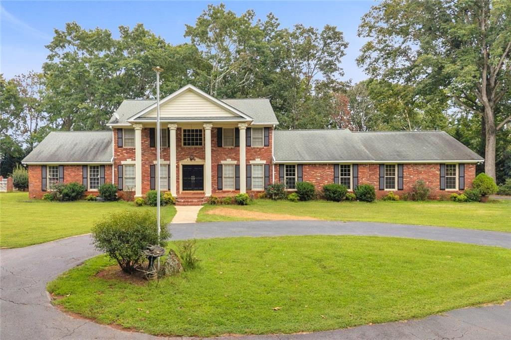 6544 Cleveland Hwy., Clermont, GA 30527
