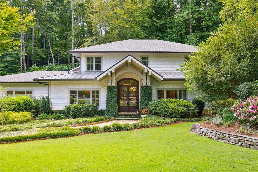 544 Hollydale Ct., Atlanta, GA 30342