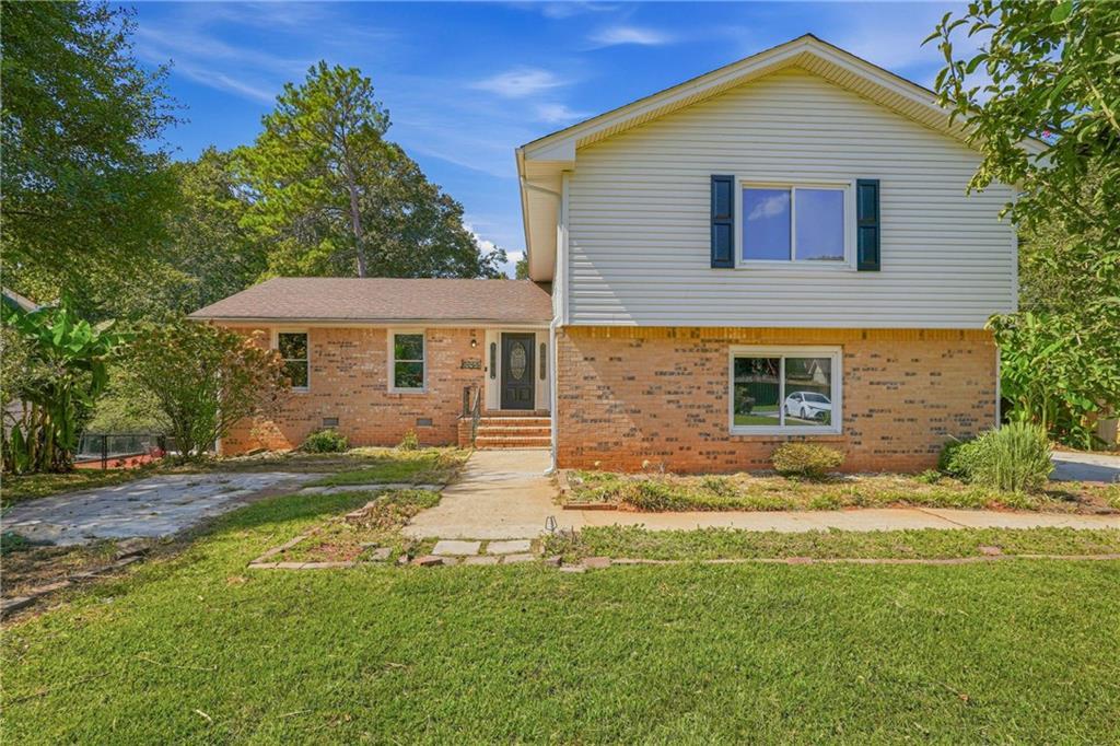 5265 Corinth Cir., Stone Mountain, GA 30087