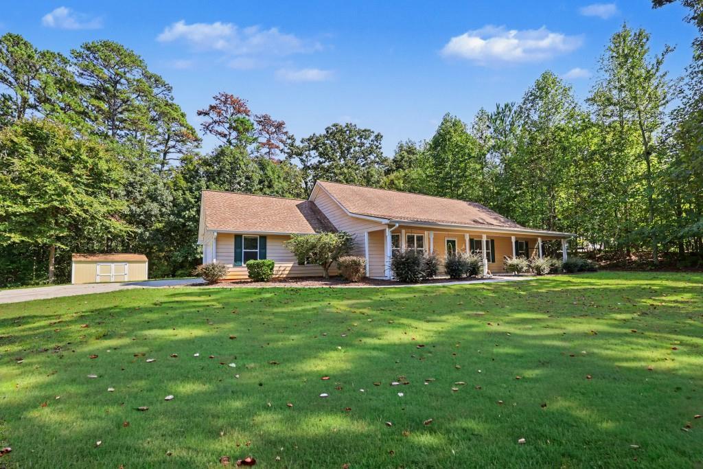 129 Buckeye Point, Commerce, GA 30530