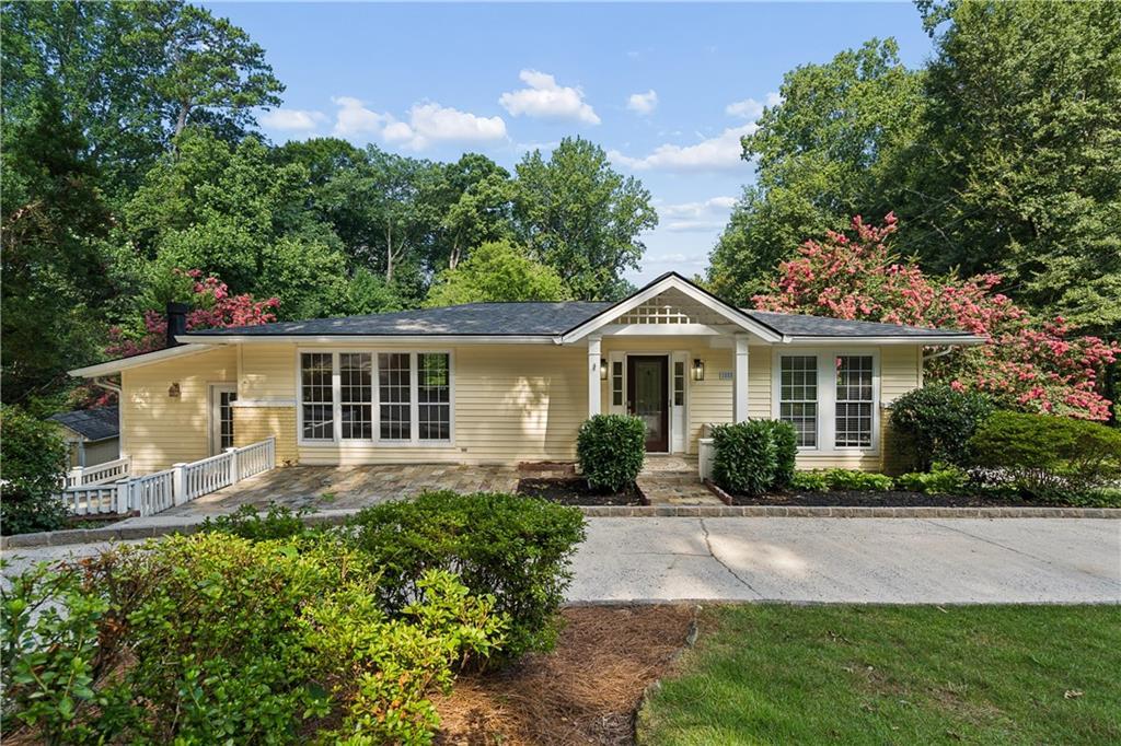 1055 Lee Cir., Atlanta, GA 30324