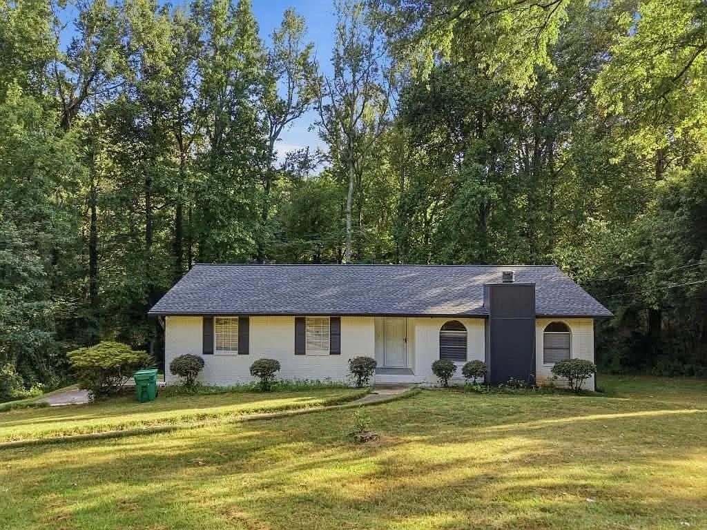 611 Navarre Dr., Stone Mountain, GA 30087