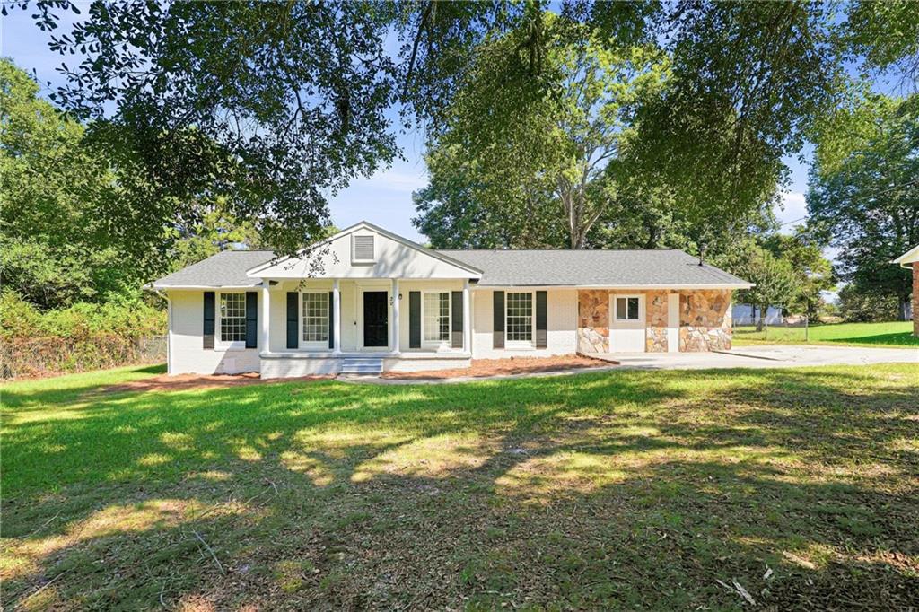 30 Roberts Ln., Covington, GA 30014