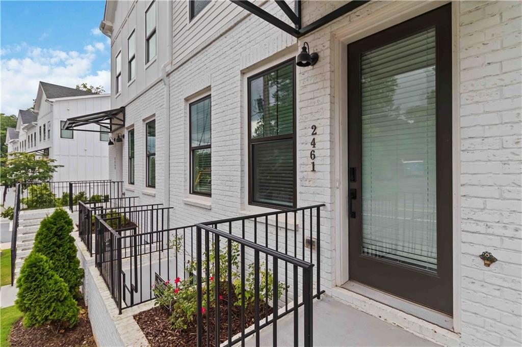 2461 Sycamore Rd., Atlanta, GA 30318