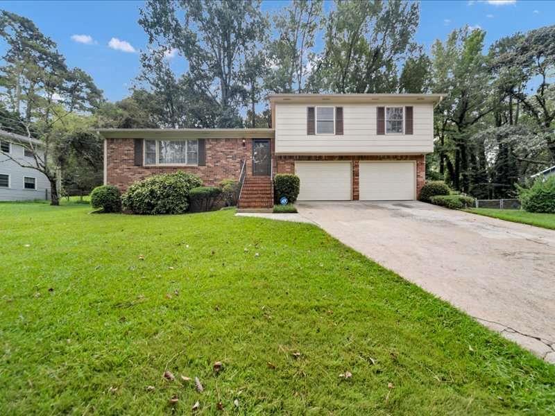 2367 Lake Jodeco Rd., Jonesboro, GA 30236