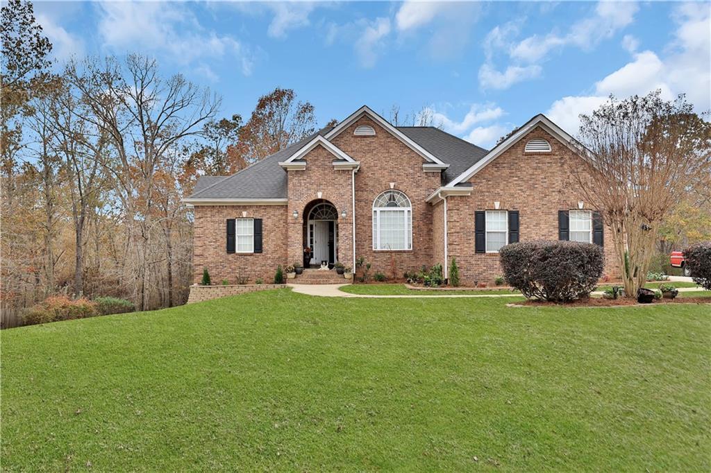 5965 Azalea Ridge Dr., Douglasville, GA 30135