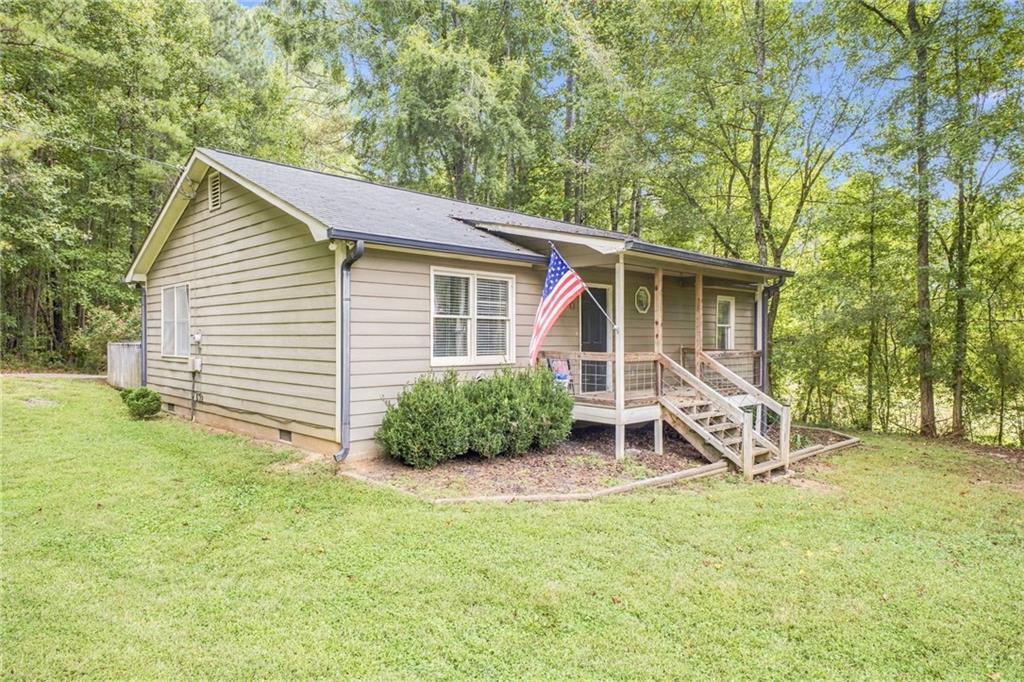1242 Old County Farm Rd., Dallas, GA 30132