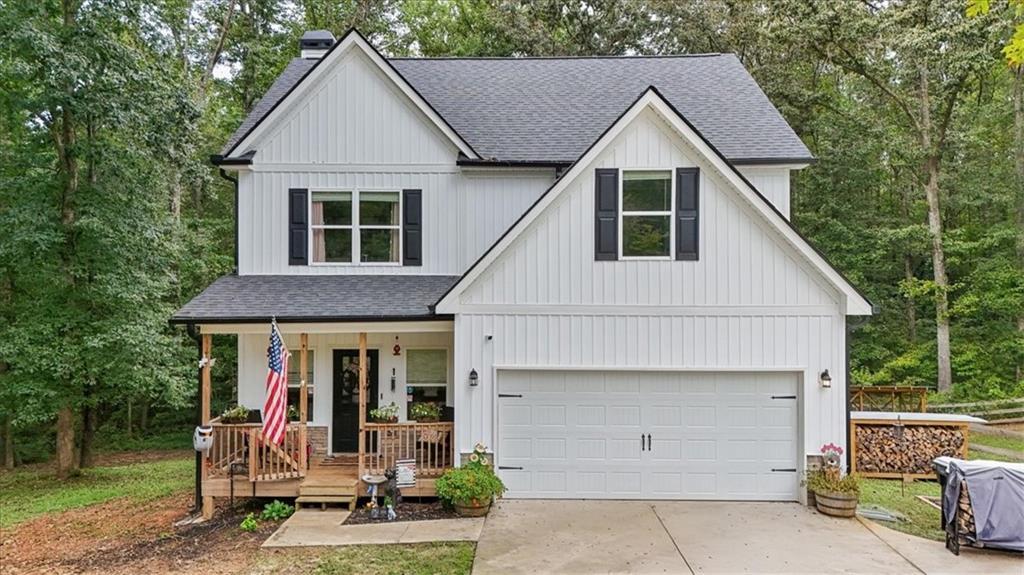 206 Snooky Dr., Dallas, GA 30157