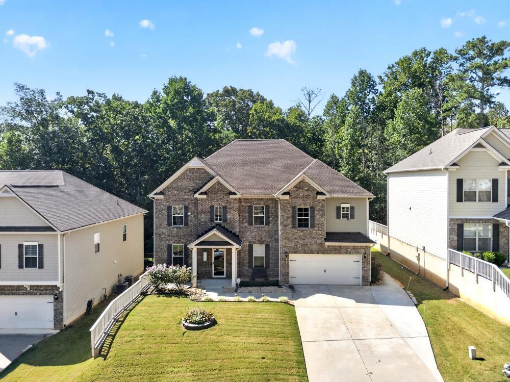 2193 Dodson Woods Dr., Fairburn, GA 30213