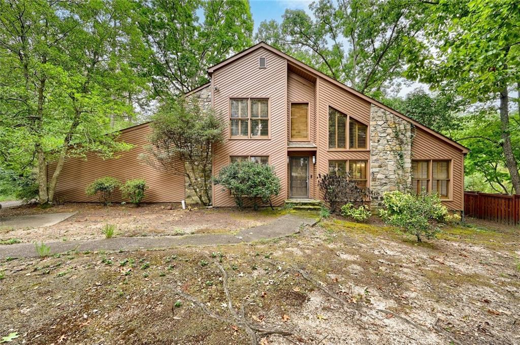1176 Ashley Lake Dr., Marietta, GA 30062