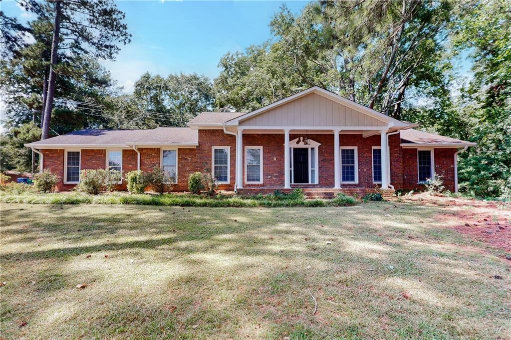 304 W Lakeshore Dr., Carrollton, GA 30117