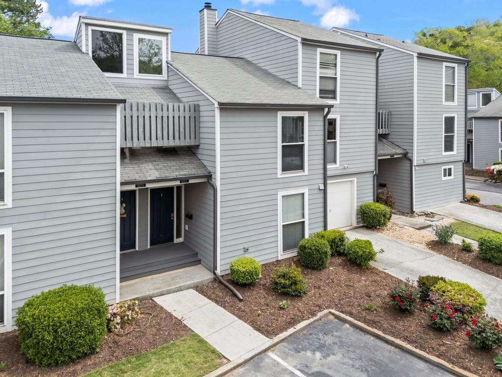 1021 Riverbend Club Dr., Atlanta, GA 30339