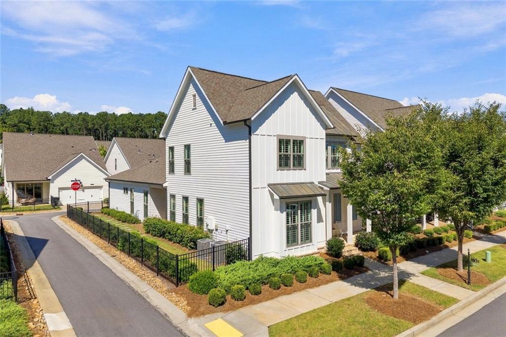 1043 Harvest Park Ln., Suwanee, GA 30024