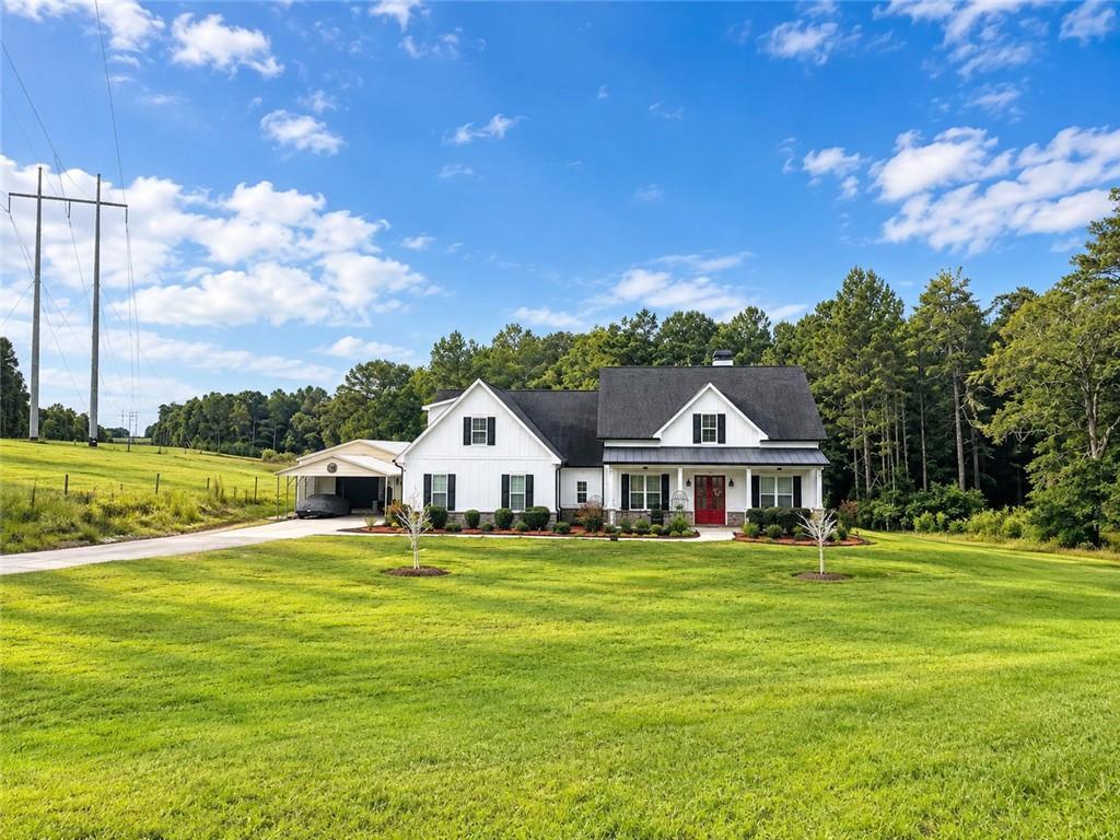 4498 Center Hill Church Rd., Loganville, GA 30052