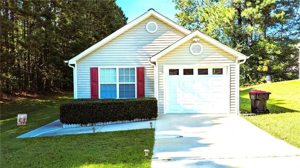 1373 Danby Ct., Douglasville, GA 30134