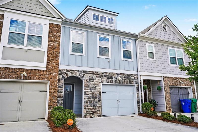 1962 Dillon Dr., Lithonia, GA 30058