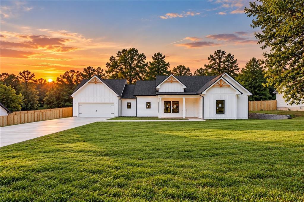 1350 Waverly Way, Monroe, GA 30656