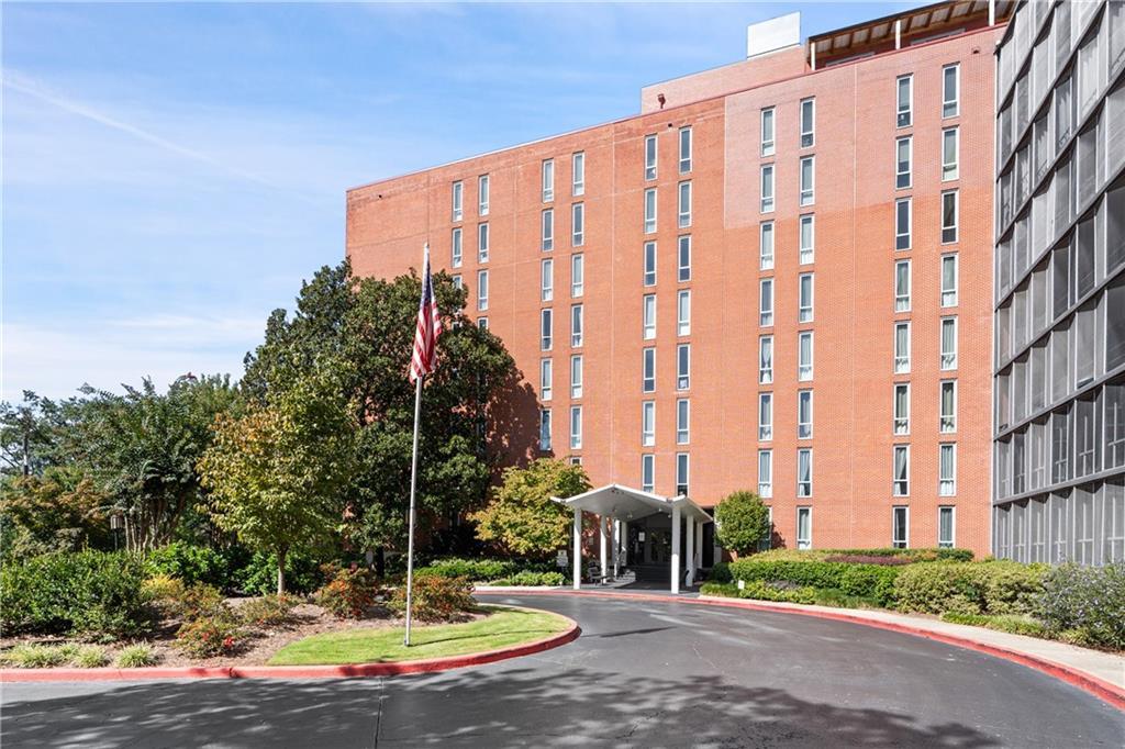 3060 Pharr Court North #114, Atlanta, GA 30305