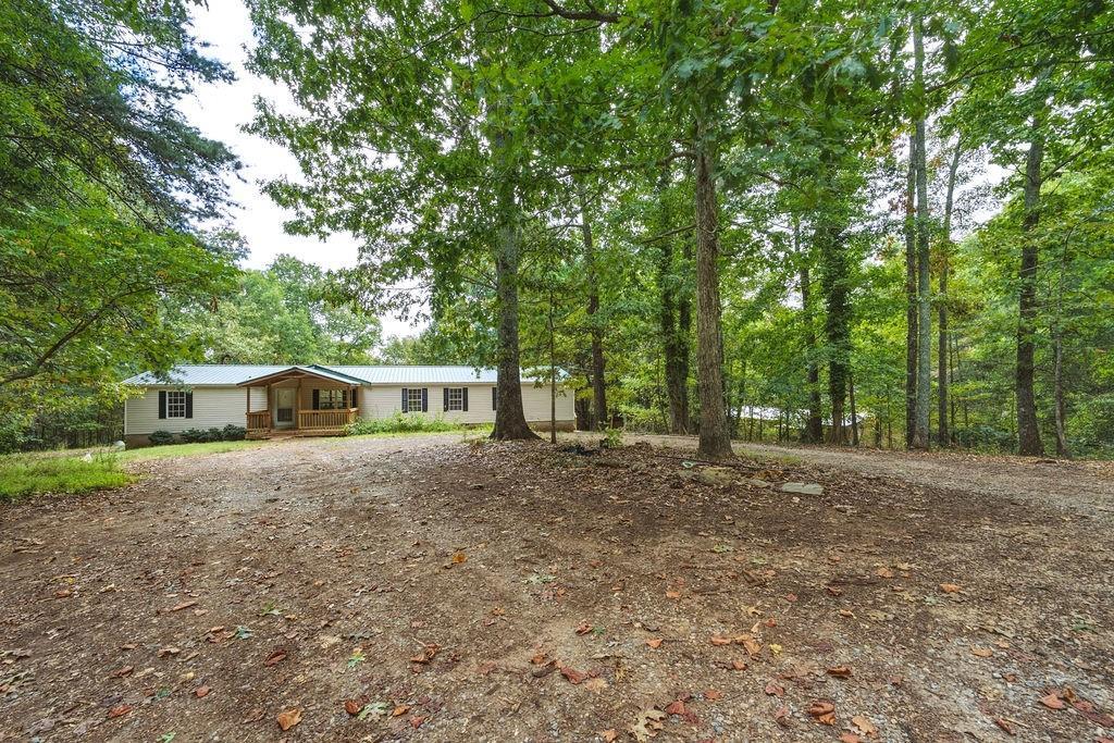 320 Old Mill Ln., Waleska, GA 30183