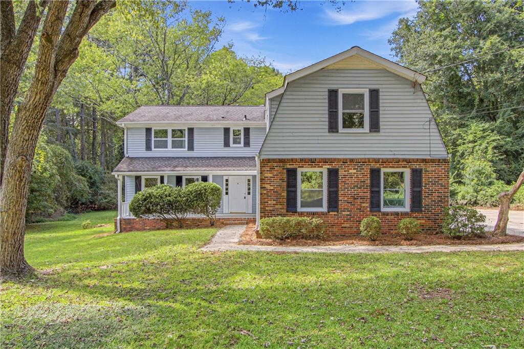 2215 Angela Dr., Lilburn, GA 30047