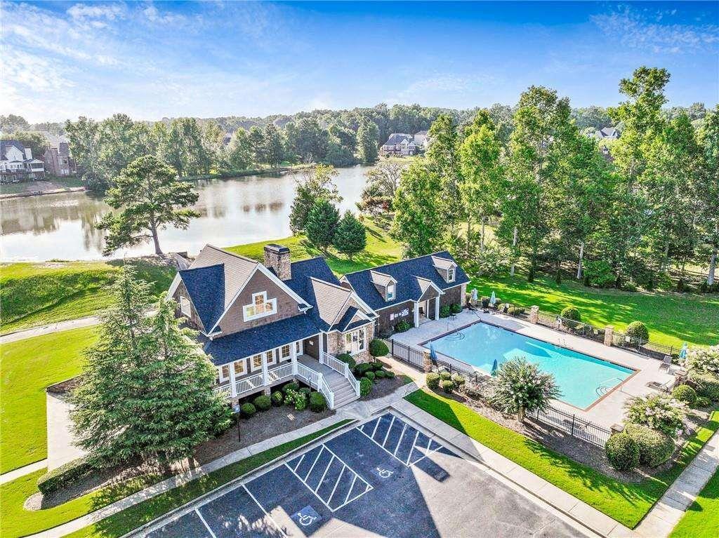 7080 Roselake Cir., Douglasville, GA 30134
