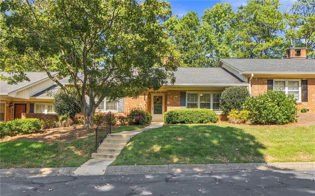6381 E Deerhollow Way, Peachtree Corners, GA 30092