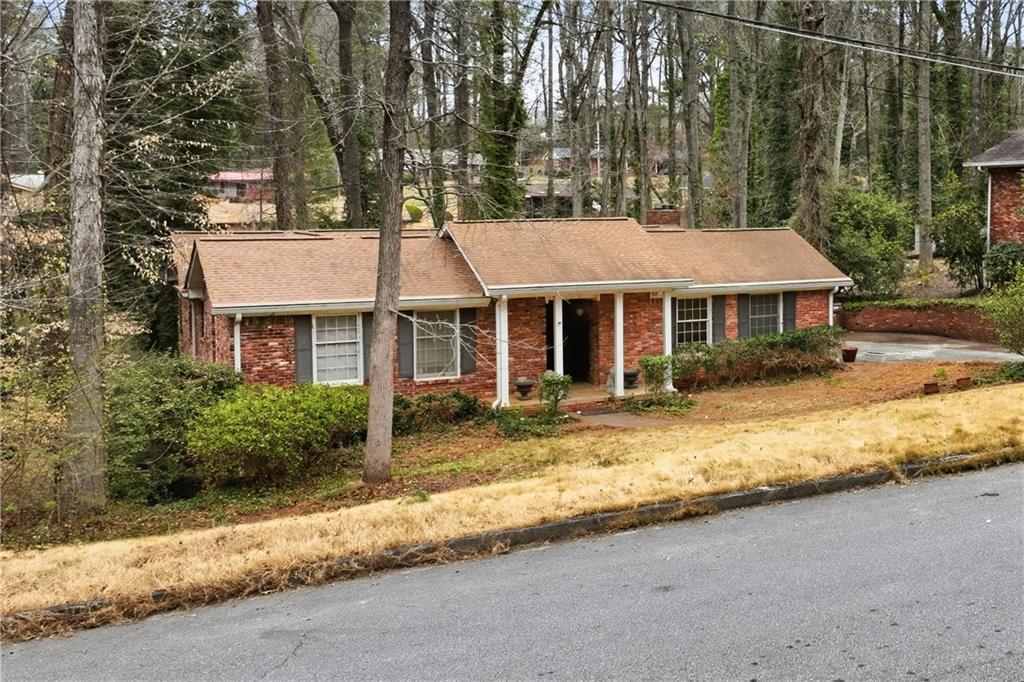 2897 Branchwood Dr., Atlanta, GA 30344