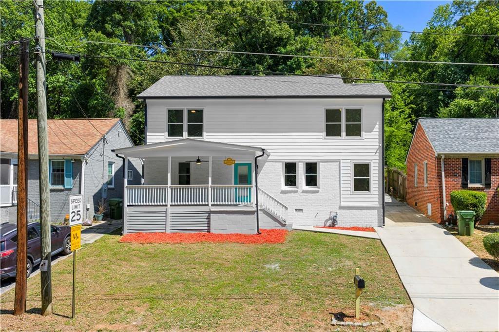 1689 Derry Ave., Atlanta, GA 30310