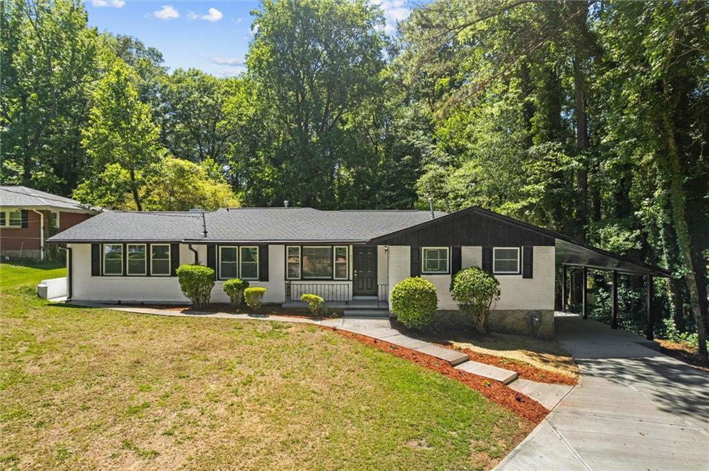 837 Laurelmont Dr., Atlanta, GA 30311