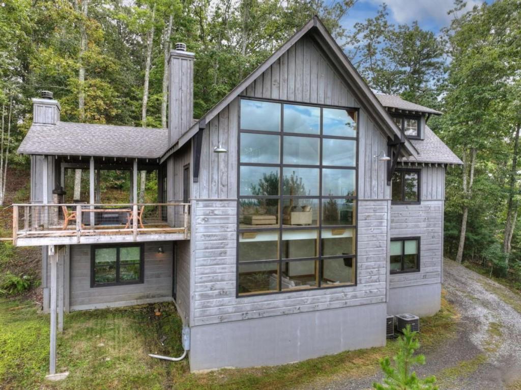 120 Ada Ridge Rd., Mineral Bluff, GA 30559