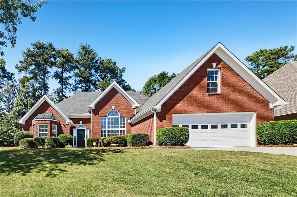 429 Blue Creek Ln., Loganville, GA 30052