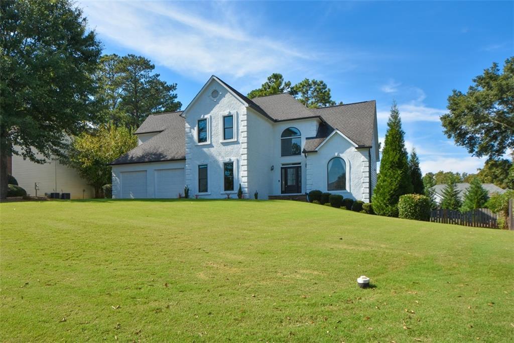 10590 Stonepoint Pl., Johns Creek, GA 30097