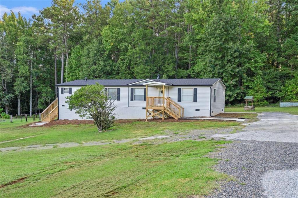 1089 Cannon Farm Rd., Oxford, GA 30054