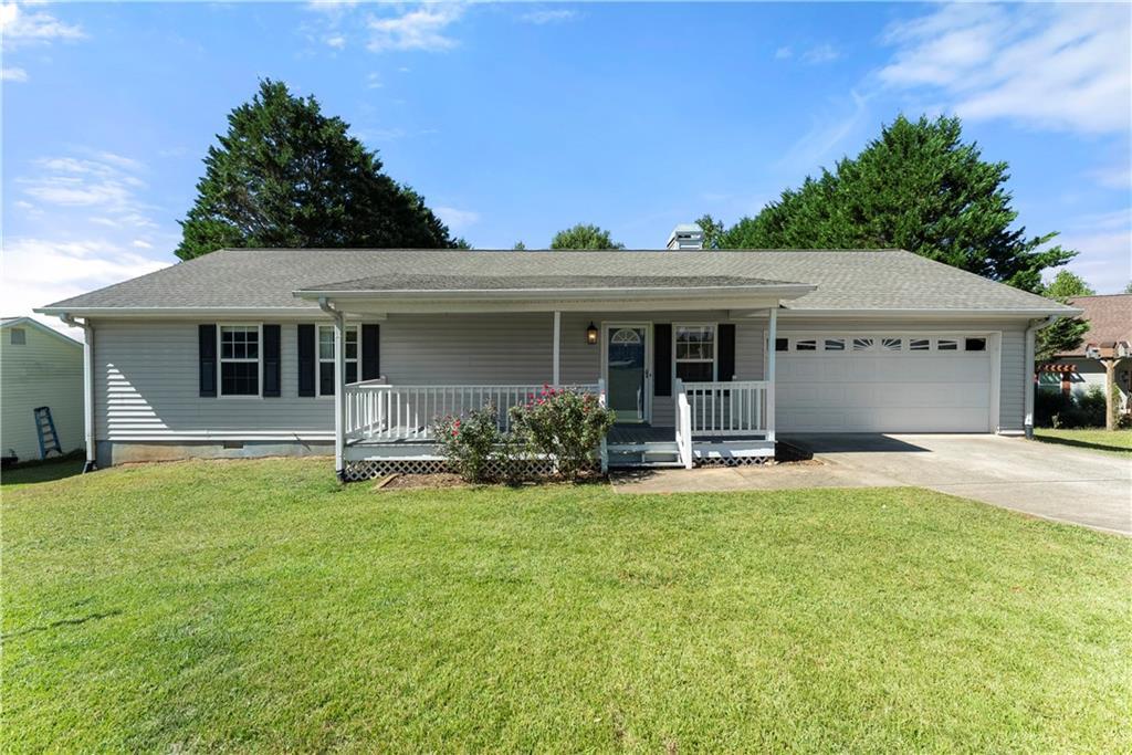 313 Hawthorne Dr., Cleveland, GA 30528