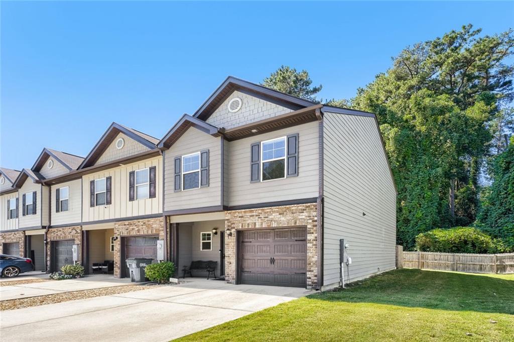 6051 Oak Bend Ct., Riverdale, GA 30296