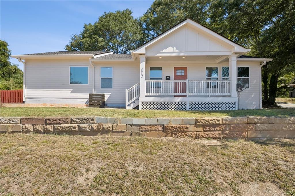 112 E Stephens St., Winder, GA 30680