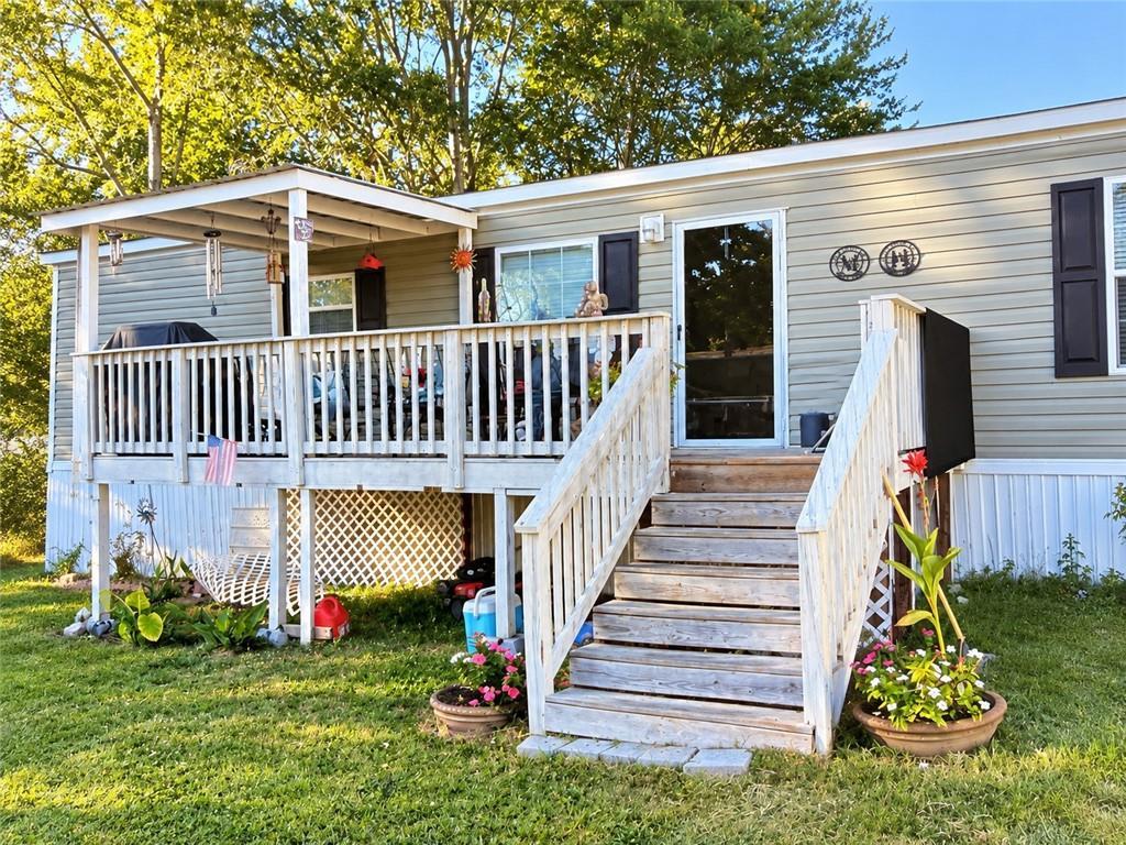 5973 Lights Ferry Rd., Flowery Branch, GA 30542