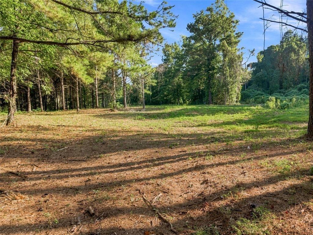 283 Leo Taylor Ln., Ball Ground, GA 30107