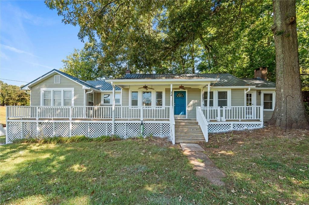 24 Mitchell St, Carrollton, GA 30117