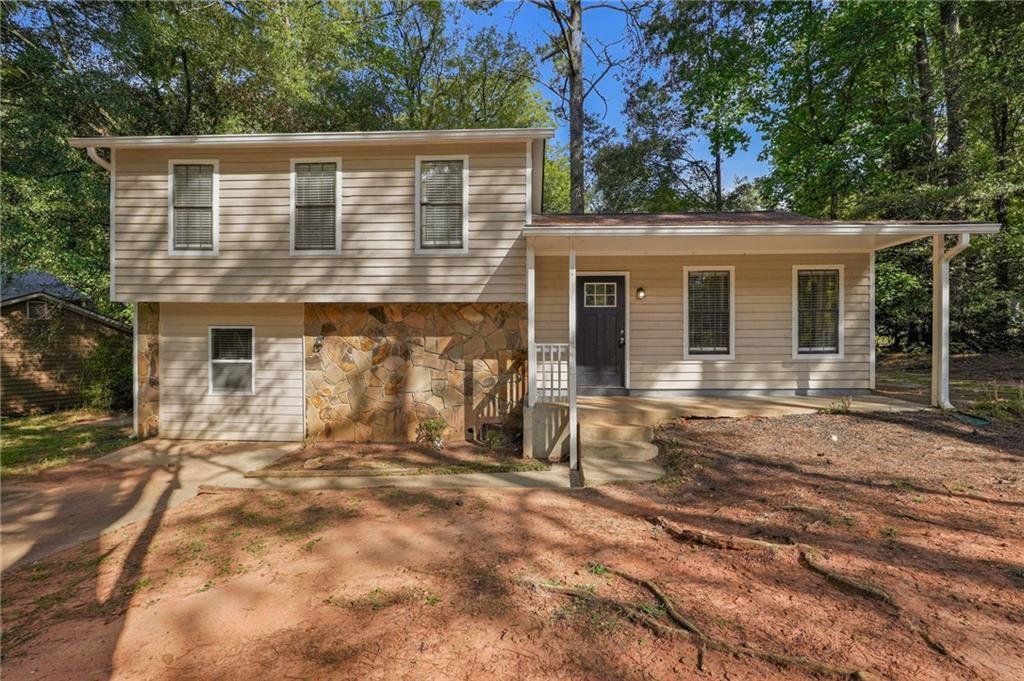 5130 S Woodbridge Tr., Stone Mountain, GA 30088