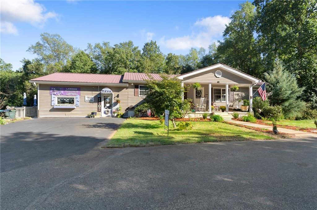 2882 Red Oak Flats Rd., Dahlonega, GA 30533