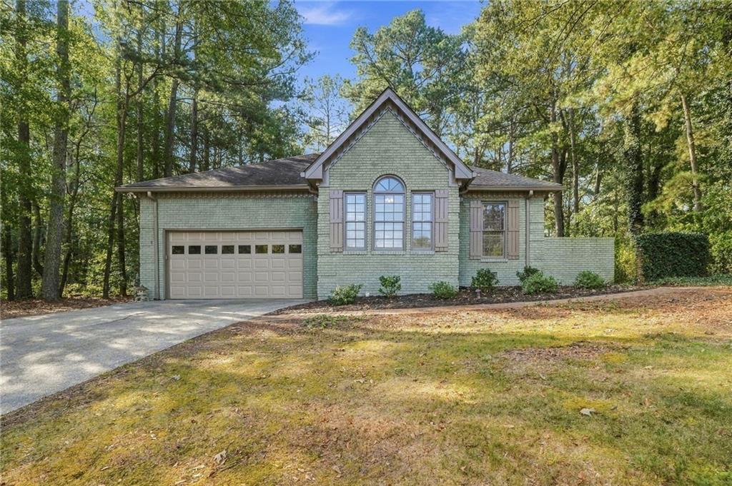 2806 Brookwest Dr., Marietta, GA 30064
