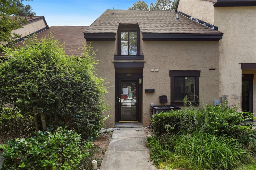 203 Tiburon Dr., Lithonia, GA 30038