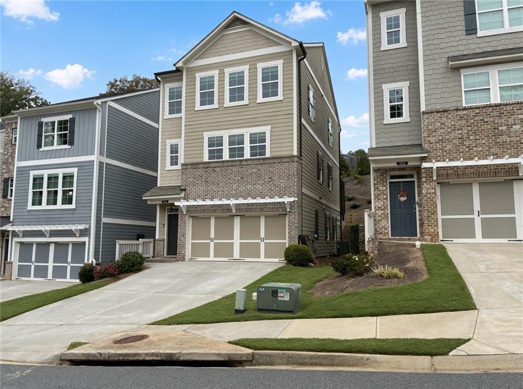 674 Crosshaven Dr., Marietta, GA 30066