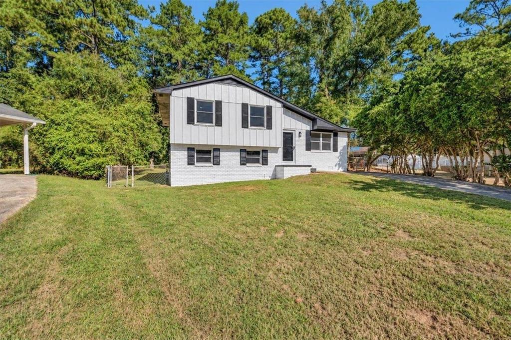 7977 Flanders Ct, Jonesboro, GA 30238