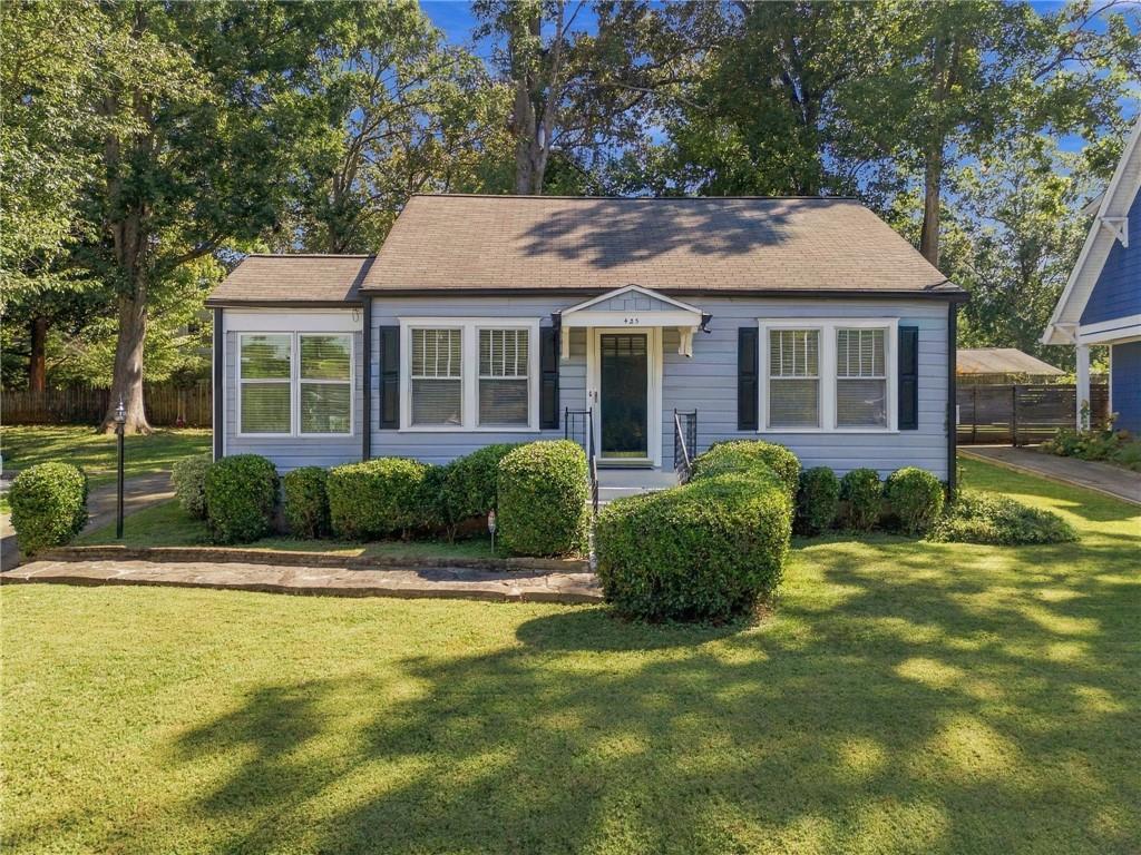 425 Leonardo Ave., Atlanta, GA 30307