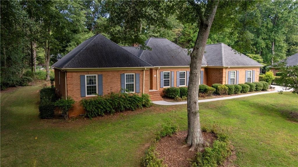 341 Chesterfield Rd., Bogart, GA 30622