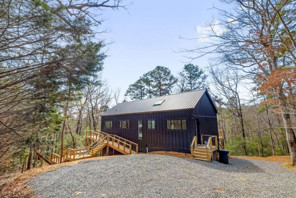 206 Anderson Dr., Blue Ridge, GA 30513