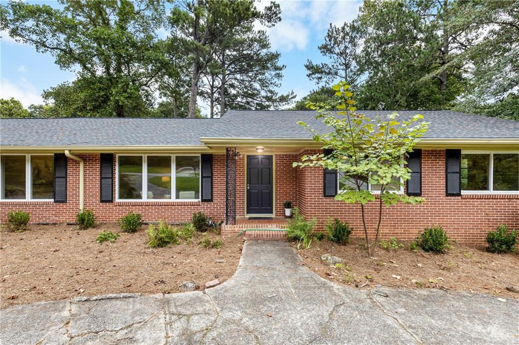 2433 Kingscliff Dr., Atlanta, GA 30345